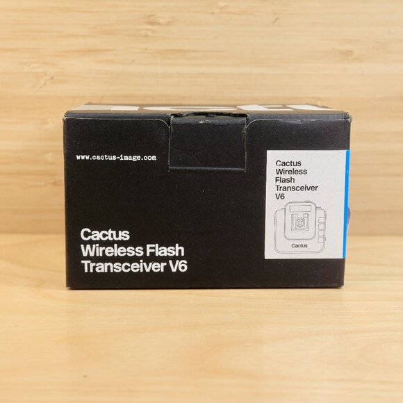 Cactus V6 Wireless Flash Transceiver (Universal) - Picture 2 of 5